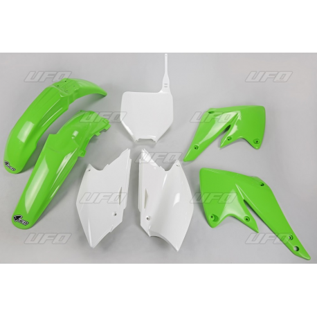 UFO KOMPLET PLASTIKÓW KAWASAKI KXF 250 '04-'05 KOLOR OEM (ZIELONY/BIAŁY) (KA203E999)